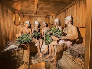 Почему без шапки в бане — как без штанов Почему без шапки в бане — как без штанов